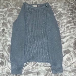 Children’s place sweater with one sided zipper.
